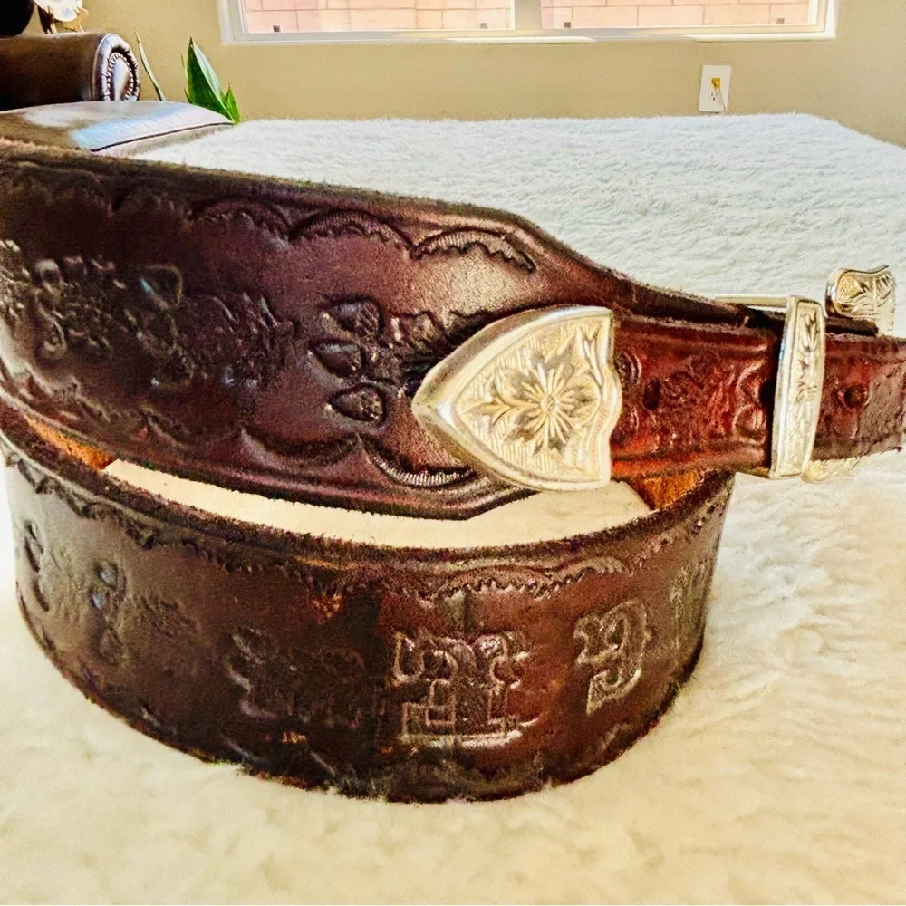 Vintage Brown Embossed Leather Belt size 36-38